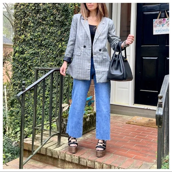 From Paris France! Fabulous plaid jacket with shoulder pads - Picture 9 of 10